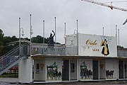 Man hat mit dem Aufbau der Oidn Wiesn begonnen  (©Foto:Marikka-Laila Maisel)